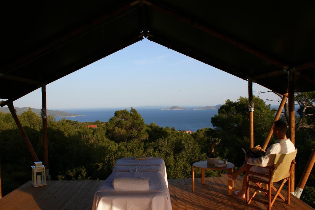 The Infinity 180 Luxury Suites Milia Buitenkant foto