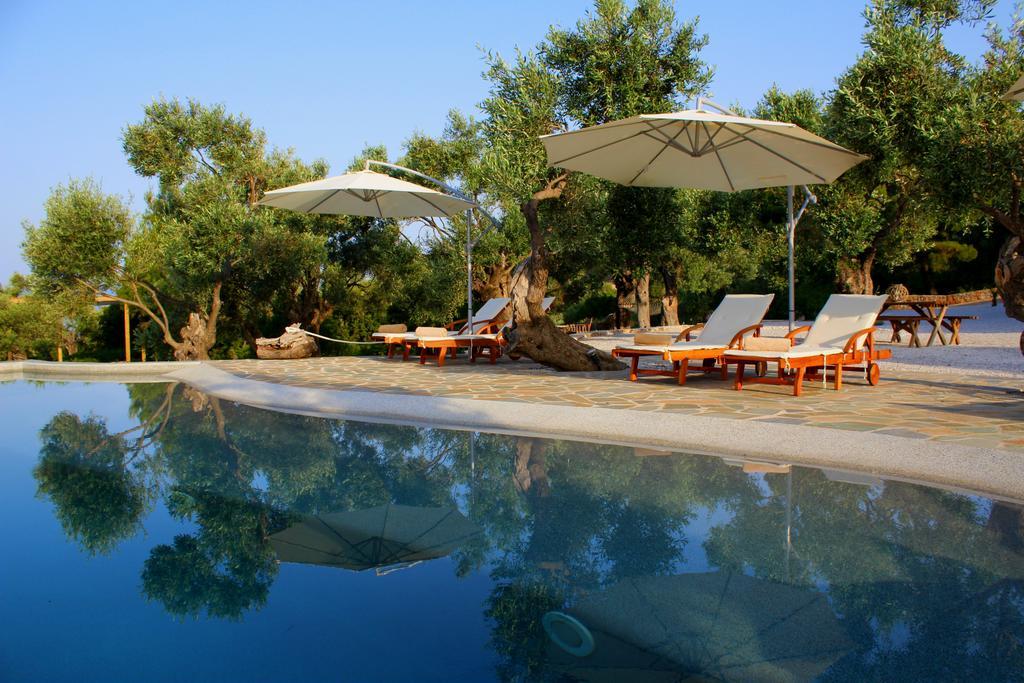 The Infinity 180 Luxury Suites Milia Buitenkant foto