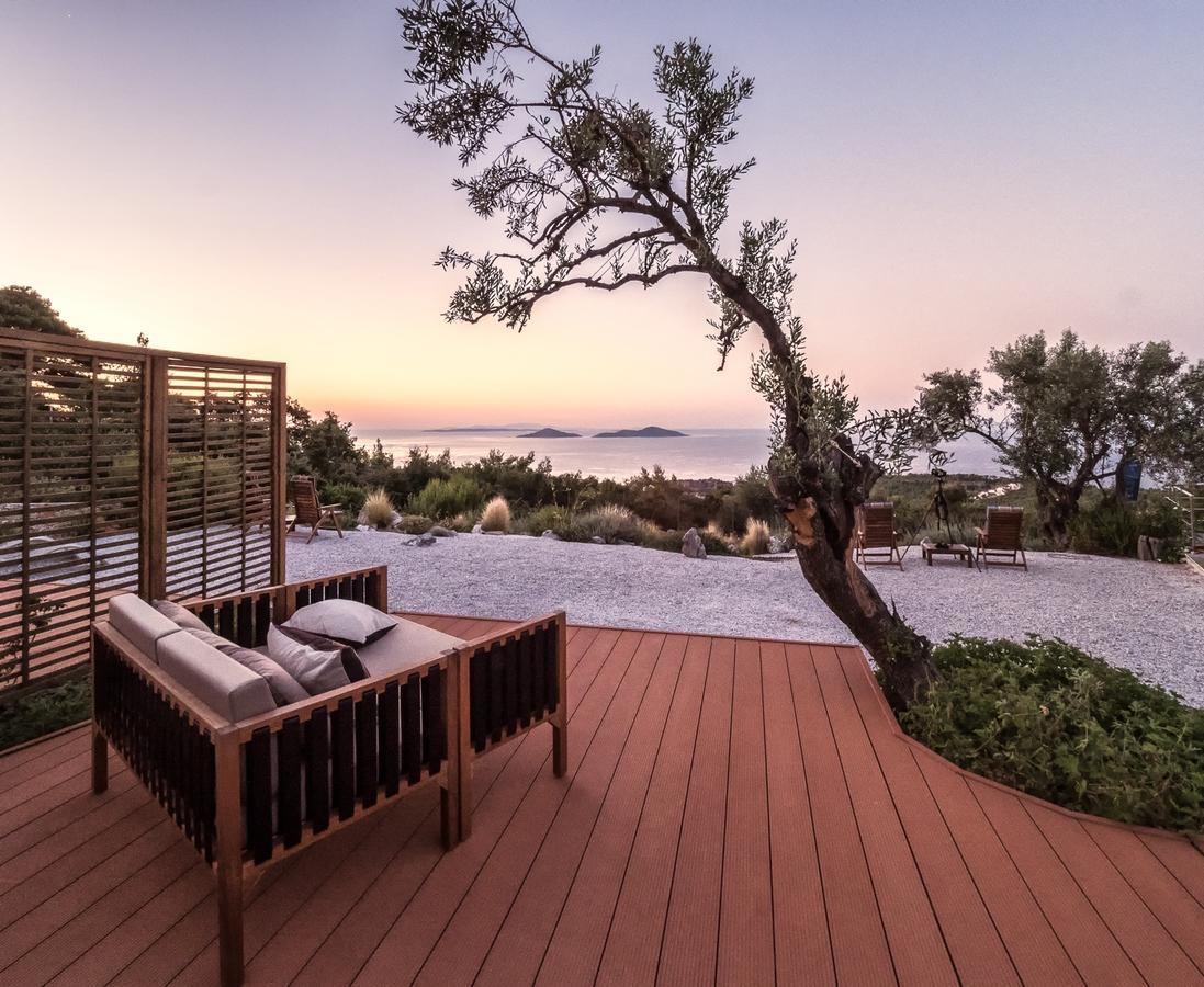 The Infinity 180 Luxury Suites Milia Buitenkant foto