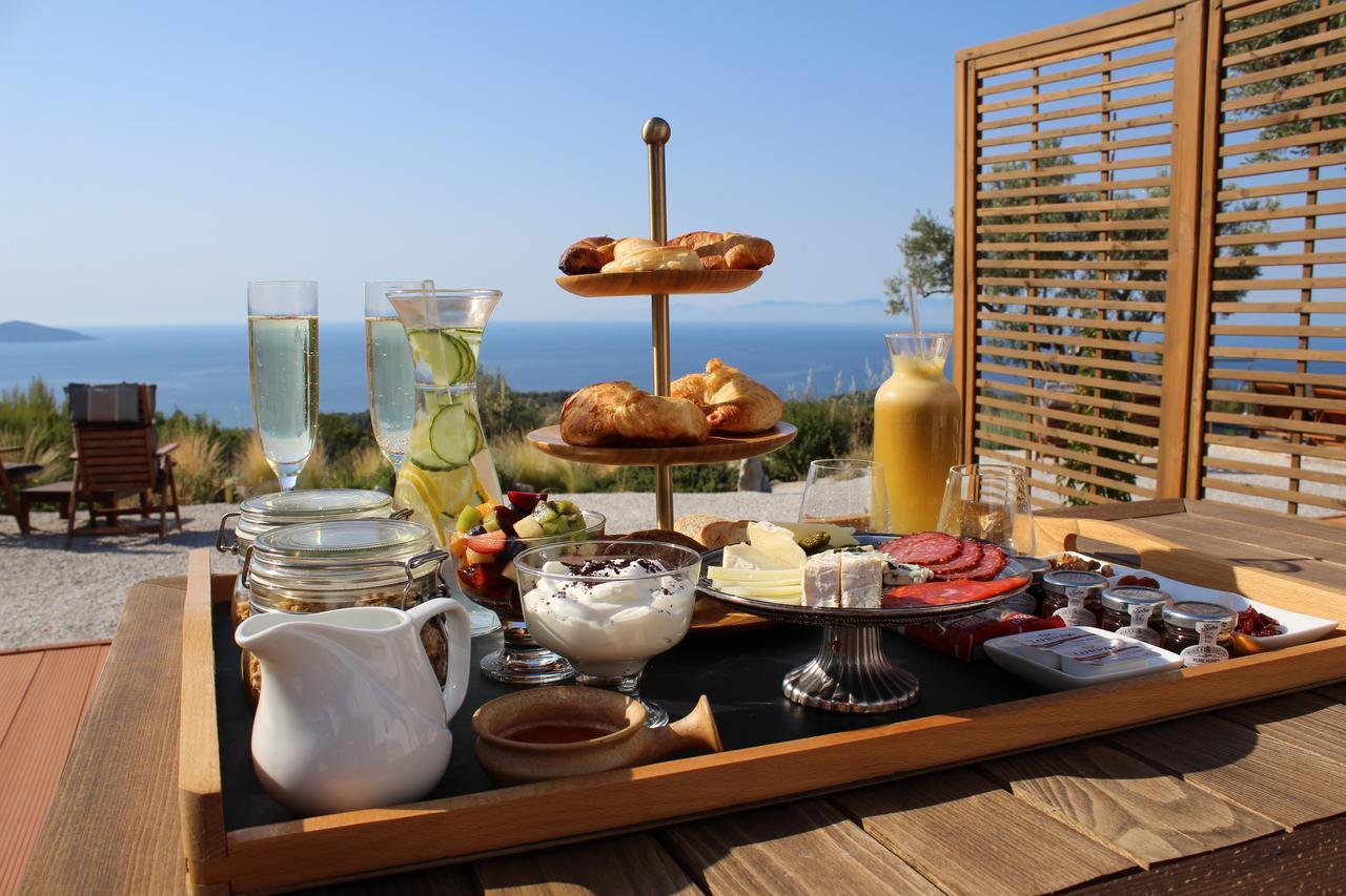 The Infinity 180 Luxury Suites Milia Buitenkant foto