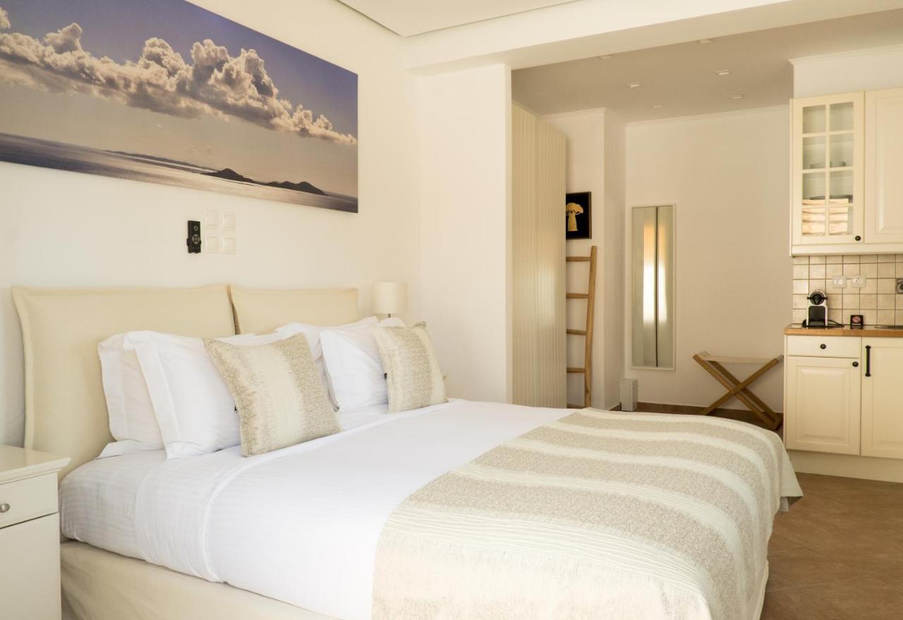 The Infinity 180 Luxury Suites Milia Buitenkant foto